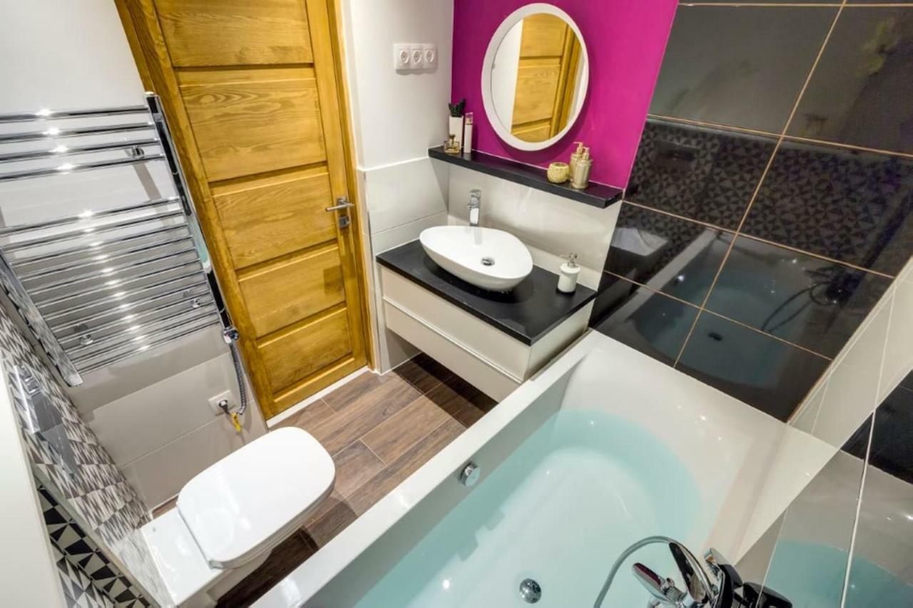Cozy Downtown Studio Apartment Boedapest Buitenkant foto