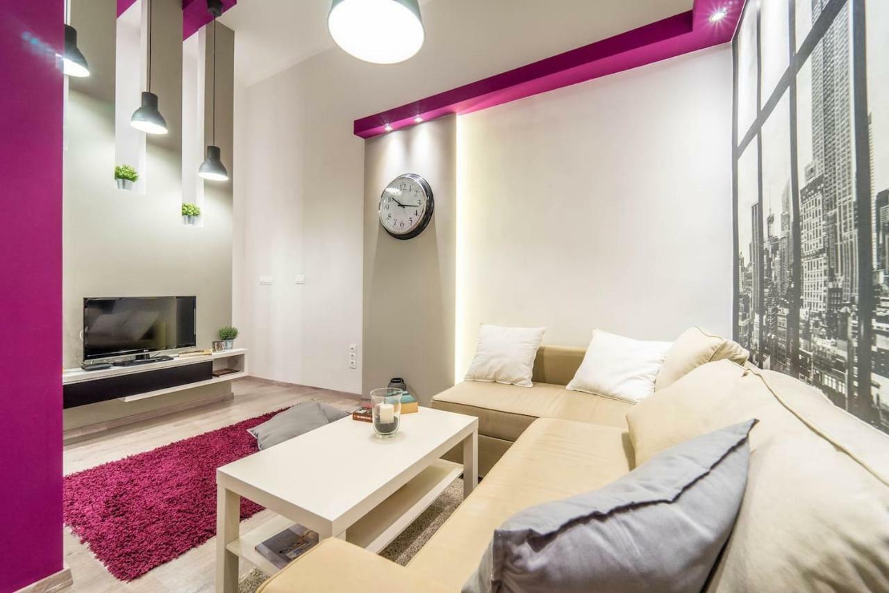 Cozy Downtown Studio Apartment Boedapest Buitenkant foto